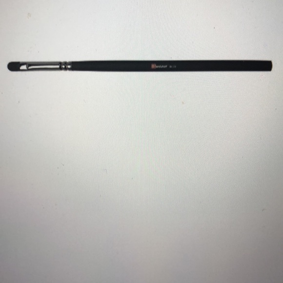 💕Royal & langnickel revolution oval lip makeup brush - Picture 2 of 3